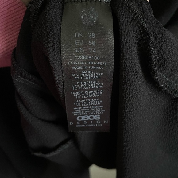 ASOS DESIGN Curve Long Sleeve Tie Front Mini Tea Dress 24 Black - Picture 9 of 11